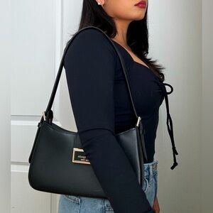 ♠️Kate Spade Black Shoulder Bag with gold hardware♠️
